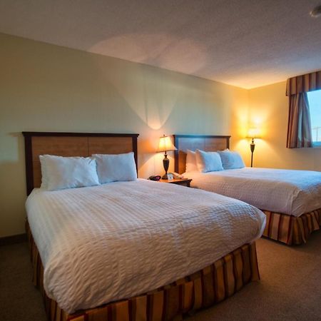 Park West Inn Виннипег Экстерьер фото