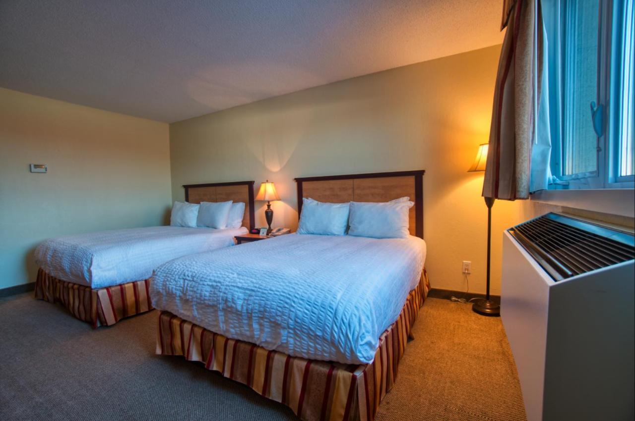 Park West Inn Виннипег Экстерьер фото