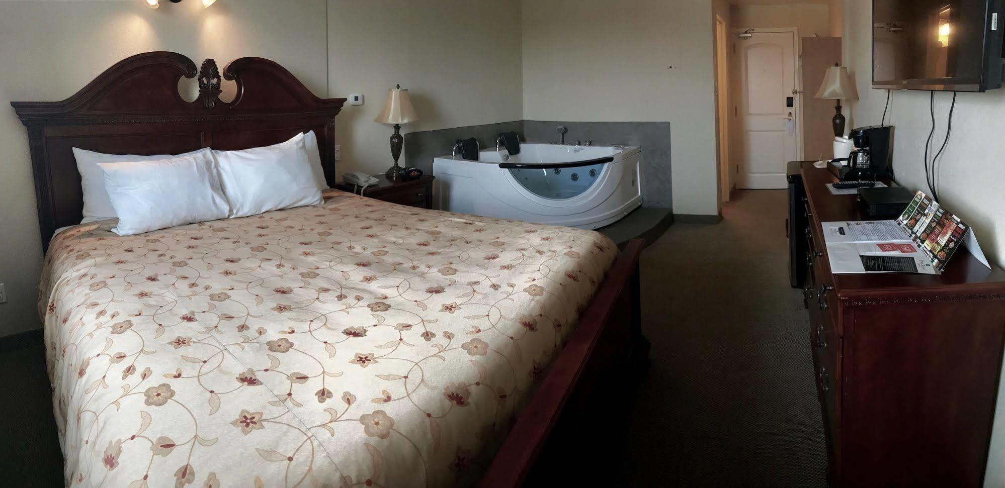 Park West Inn Виннипег Экстерьер фото